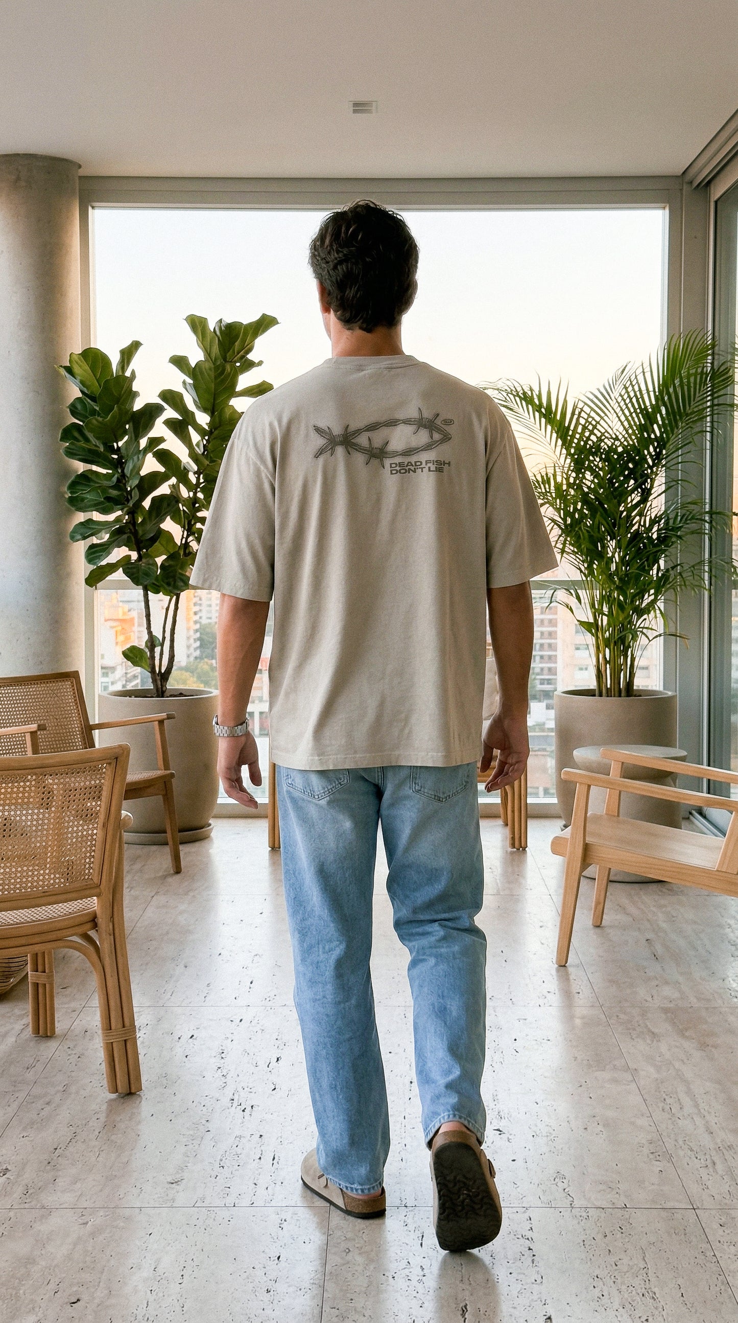 Remera Dead Fish Beige