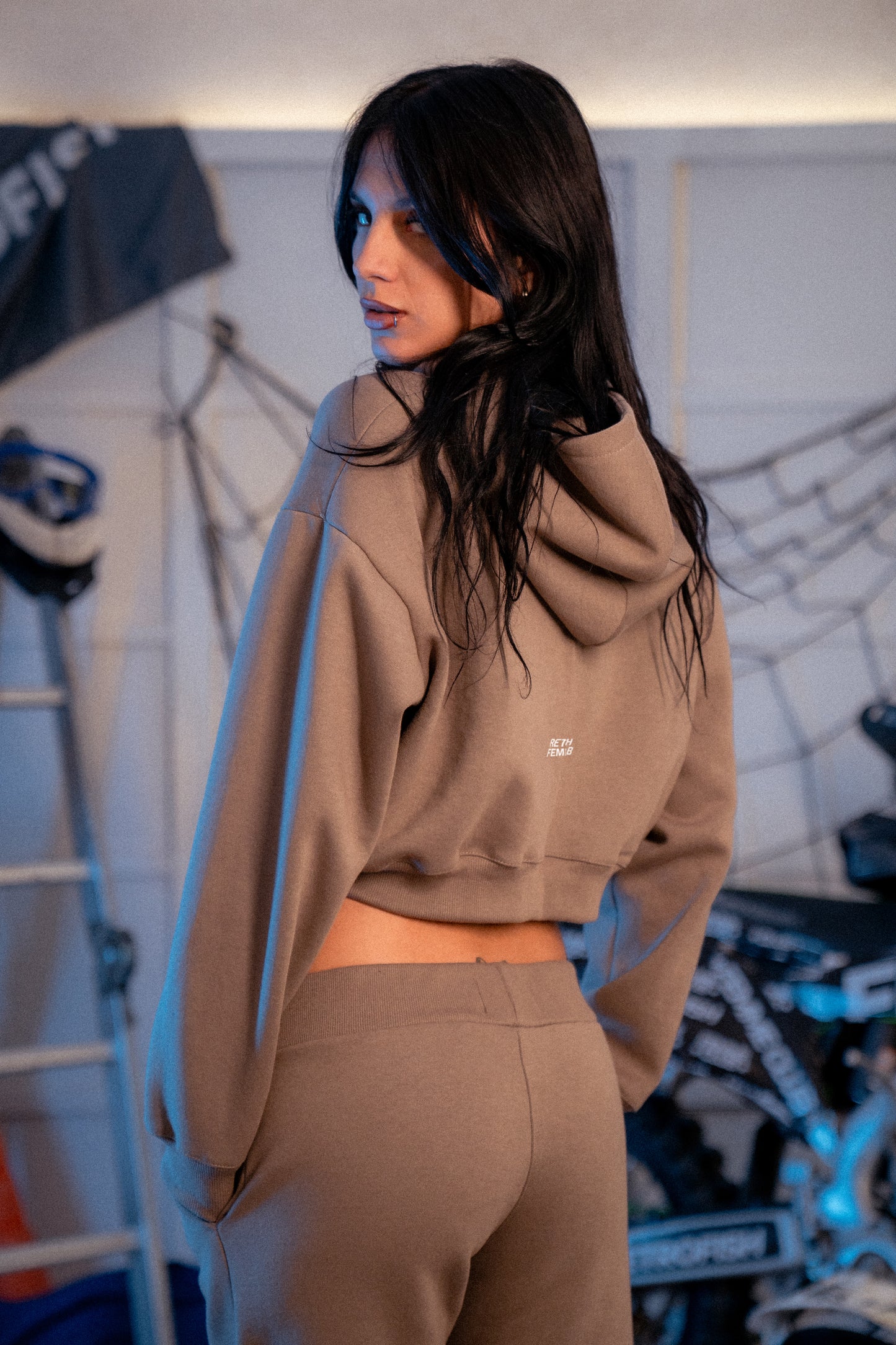 Crop Zipper Visón