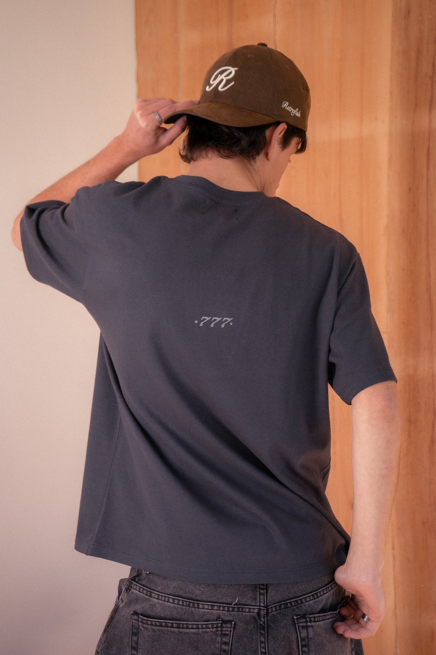 Remera Golpe de Suerte Gris