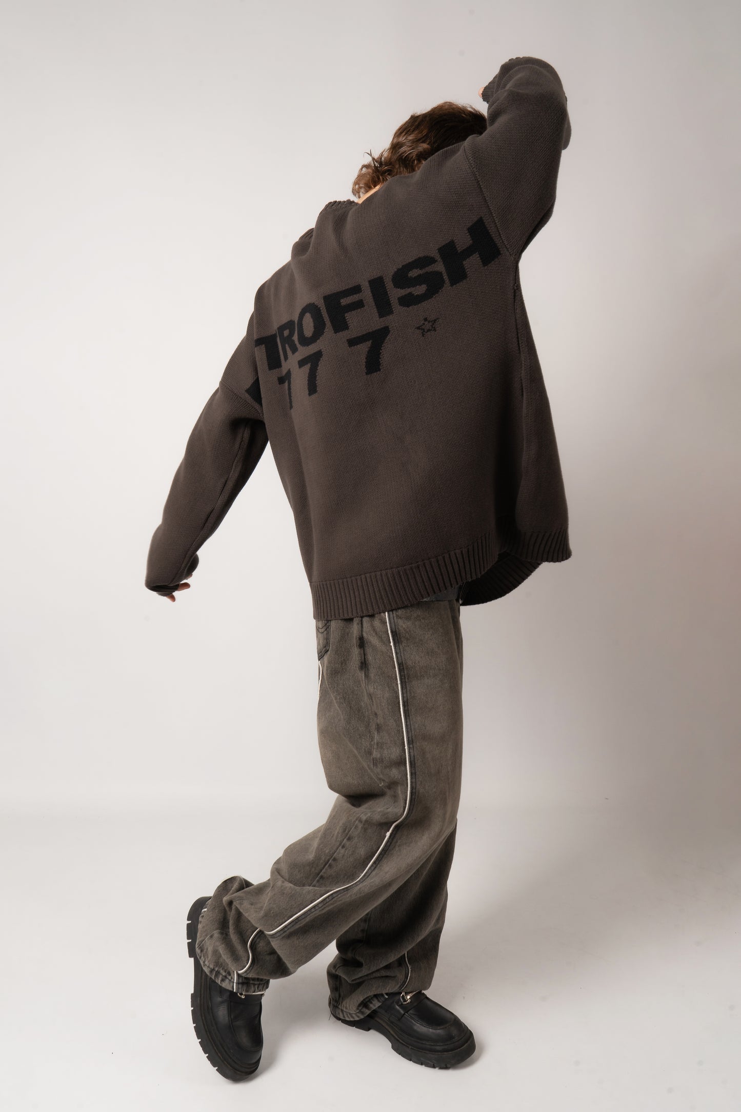 Sweater Gris 777
