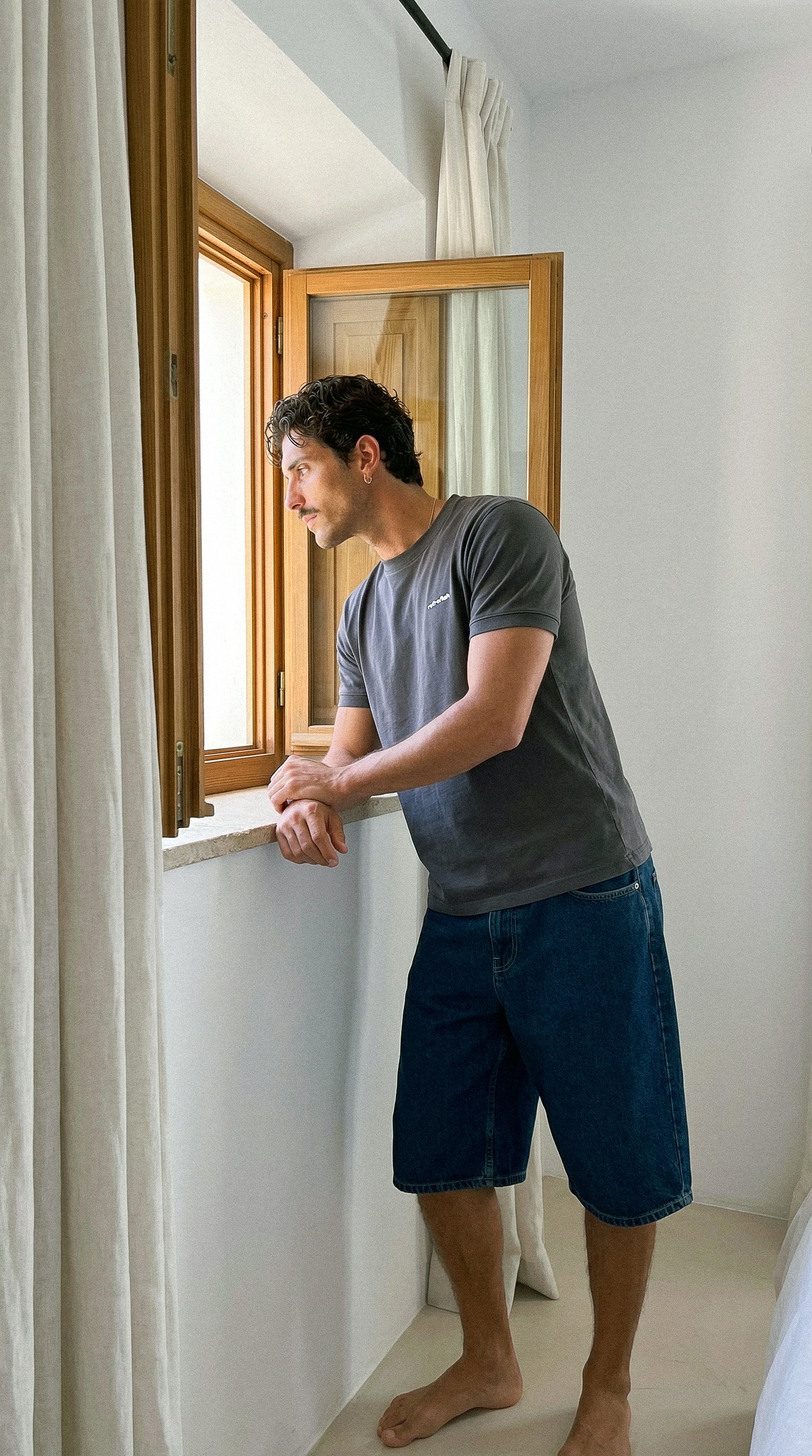 Remera Beer Budget Gris