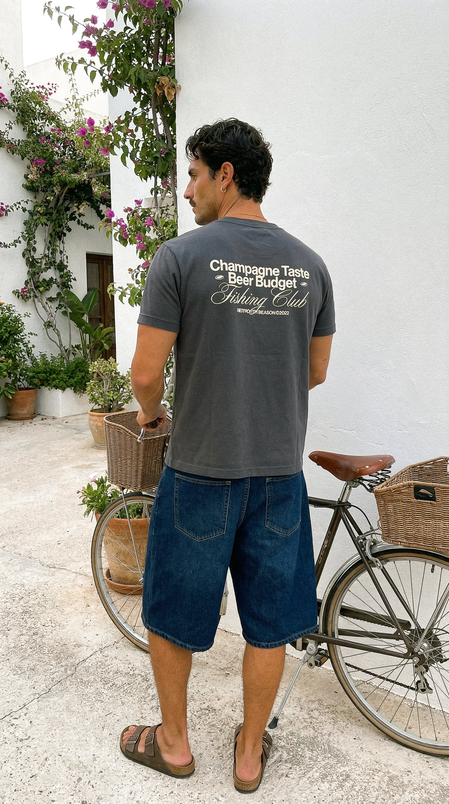 Remera Beer Budget Gris