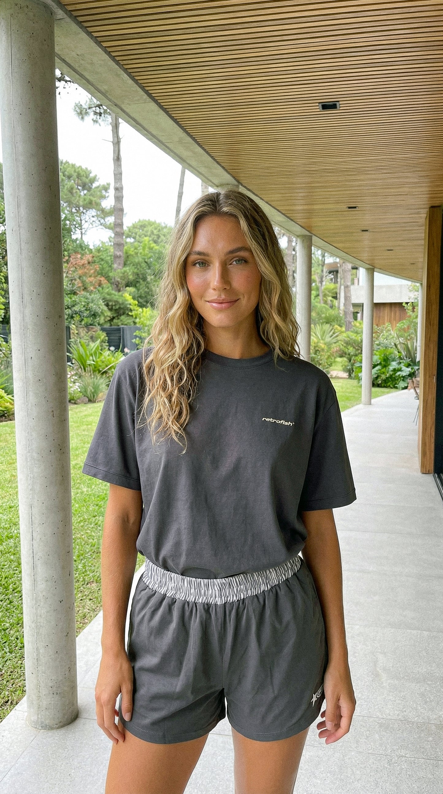 Remera Beer Budget Gris