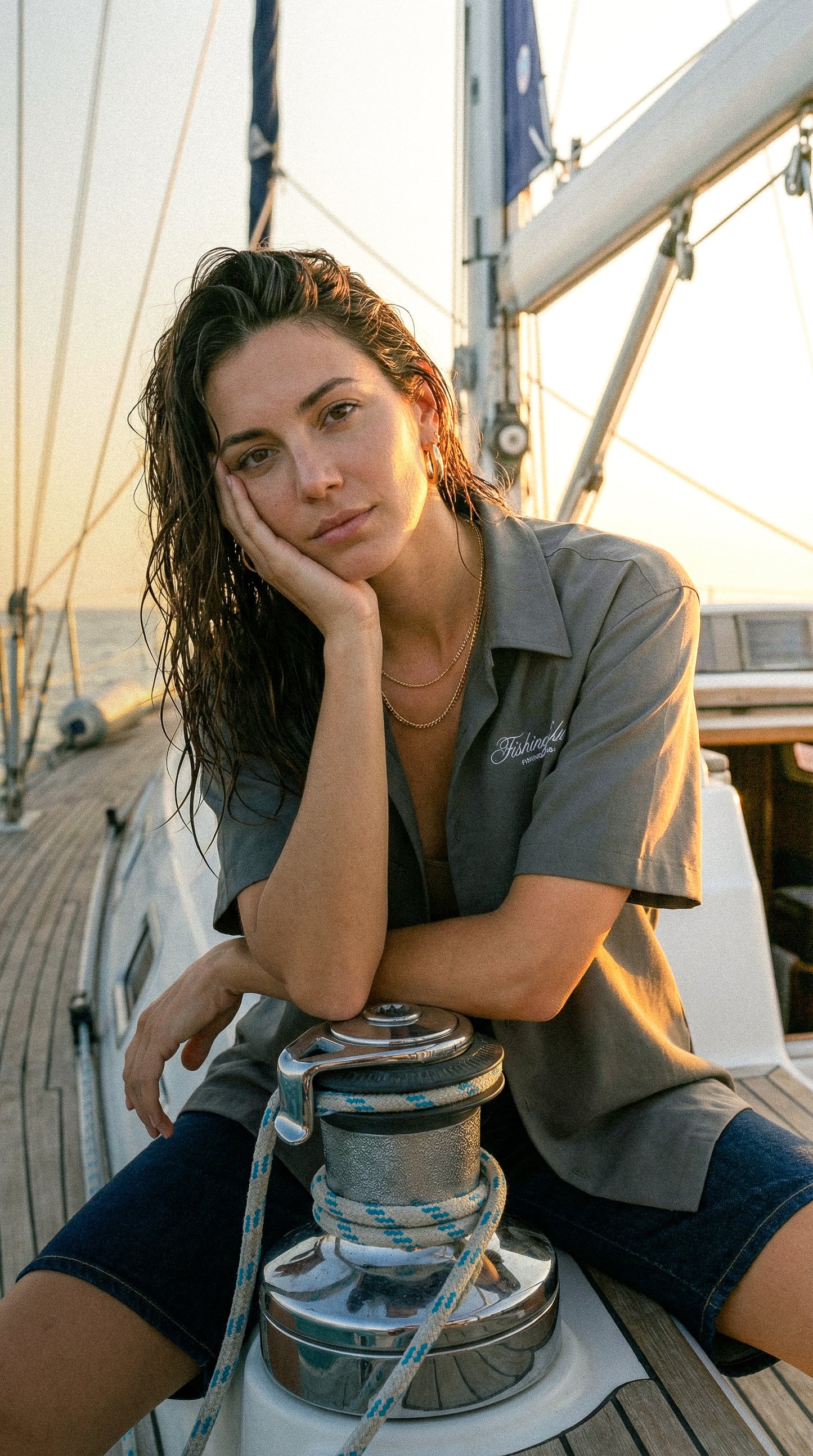 Camisa Gris Fishing Club